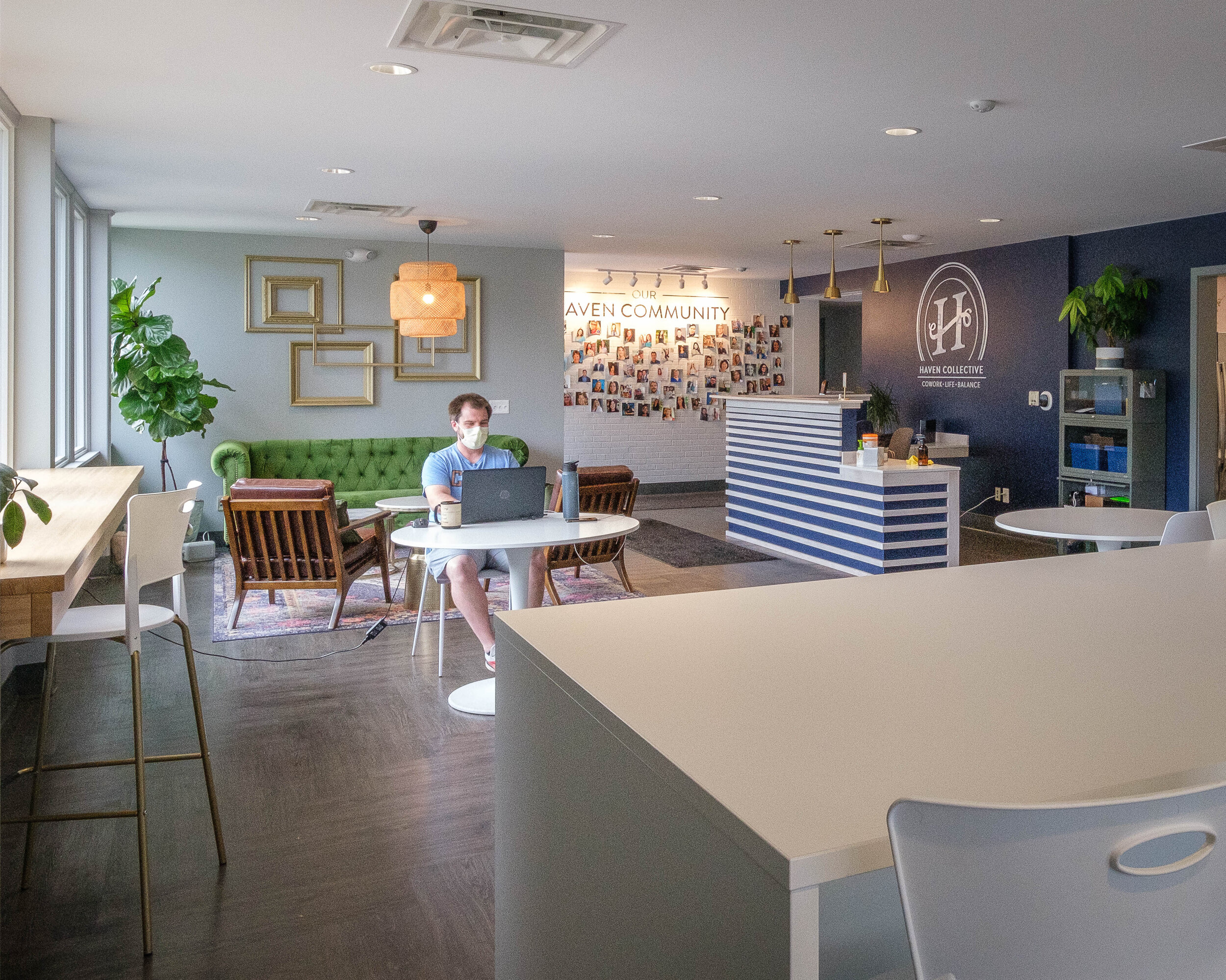  There is an abundance of space throughout our locations in Upper Arlington and Downtown Columbus where you can settle in and get sh!t done. Depending on how you work best, there are quiet spaces to focus and more lively spaces with music and movemen